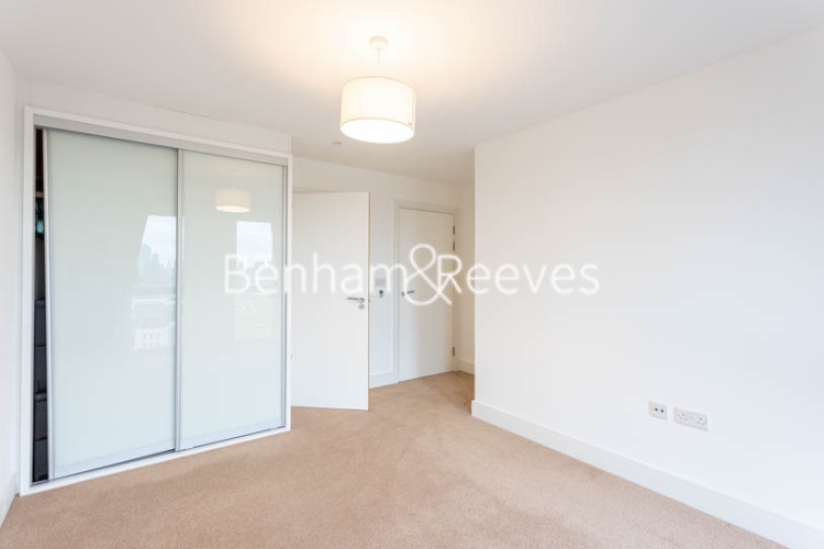 2 bedrooms flat to rent in Ivy Point, Hannaford Walk, E3-image 8