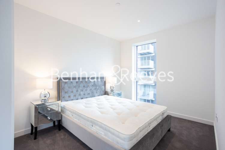 1  bedroom flat to rent in GoodLuck Hope Walk, Canning Town, E14-image 5