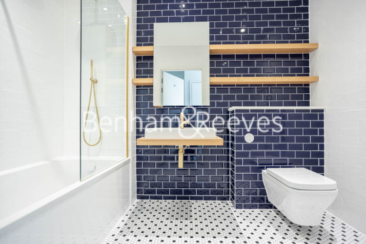 1  bedroom flat to rent in GoodLuck Hope Walk, Canning Town, E14-image 6