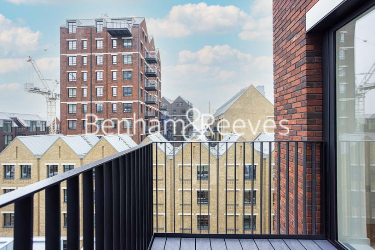 1  bedroom flat to rent in GoodLuck Hope Walk, Canning Town, E14-image 15