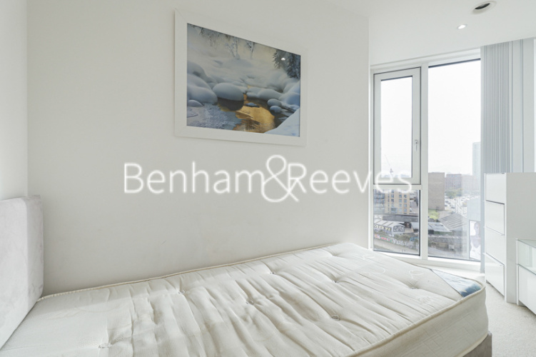 3  bedrooms flat to rent in High Street, Stratford, E15-image 8