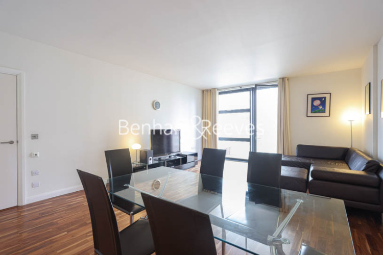 2  bedrooms flat to rent in South Quay Square, Canary Wharf, E14-image 3