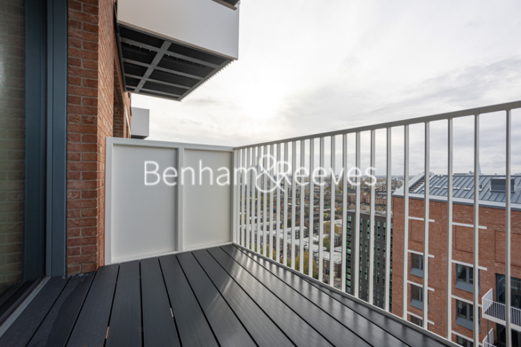 1  bedroom flat to rent in Skyline Apartments, Makers Yard, E3-image 6