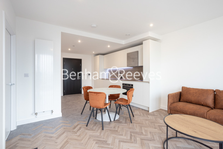 1  bedroom flat to rent in Skyline Apartments, Makers Yard, E3-image 8