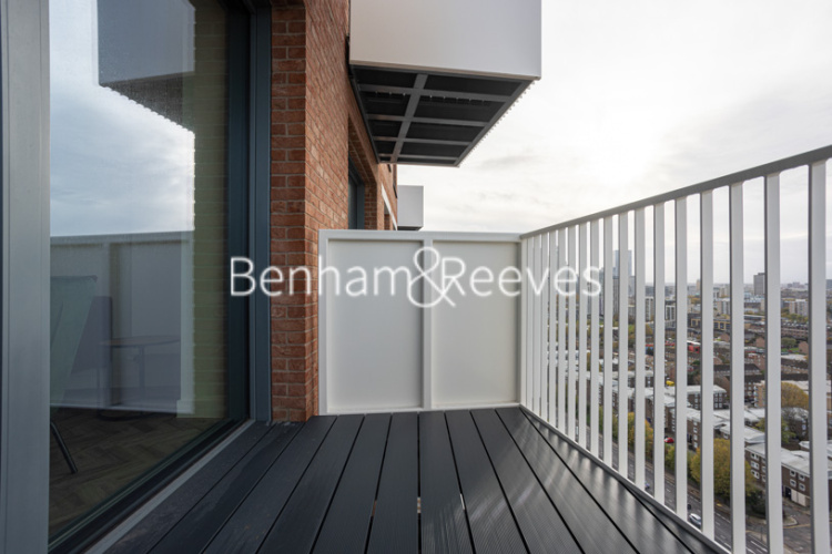 1  bedroom flat to rent in Skyline Apartments, Makers Yard, E3-image 11