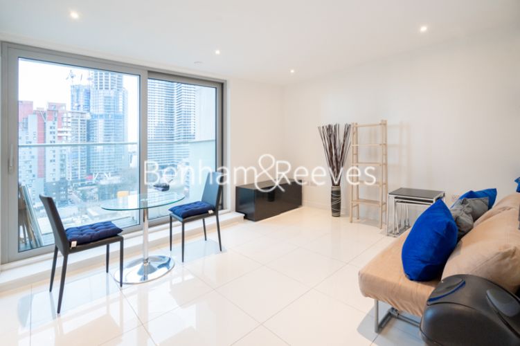 Studio flat to rent in Pan Peninsula Square, Canary Wharf, E14, London