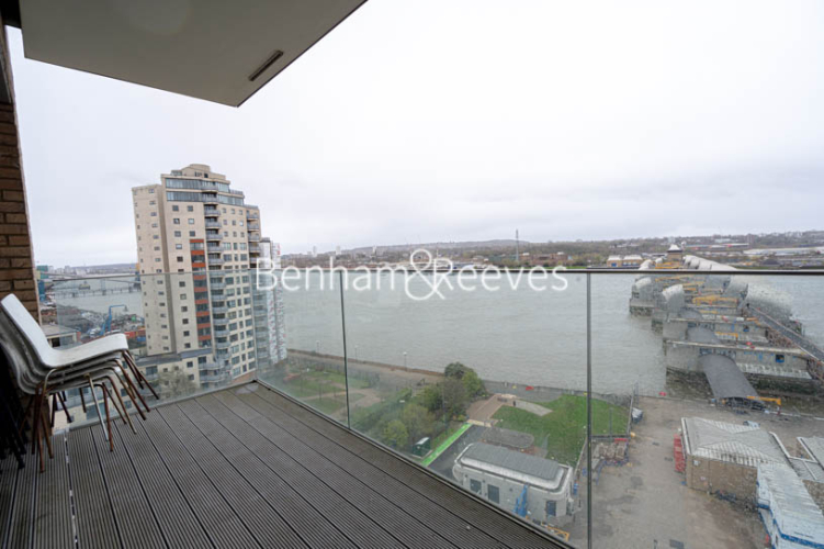 2  bedrooms flat to rent in Booth Road, Canary Wharf, E16-image 5