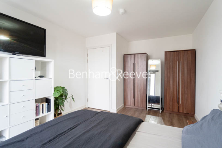 2  bedrooms flat to rent in Booth Road, Canary Wharf, E16-image 8