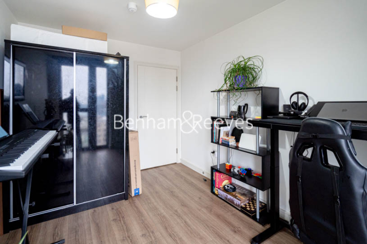 2  bedrooms flat to rent in Booth Road, Canary Wharf, E16-image 17