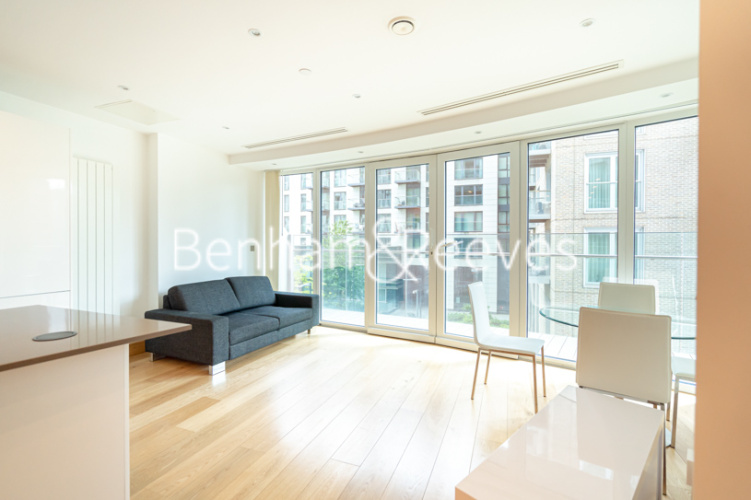 1  bedroom flat to rent in Arena tower, Crossharbour Plaza, E14-image 1