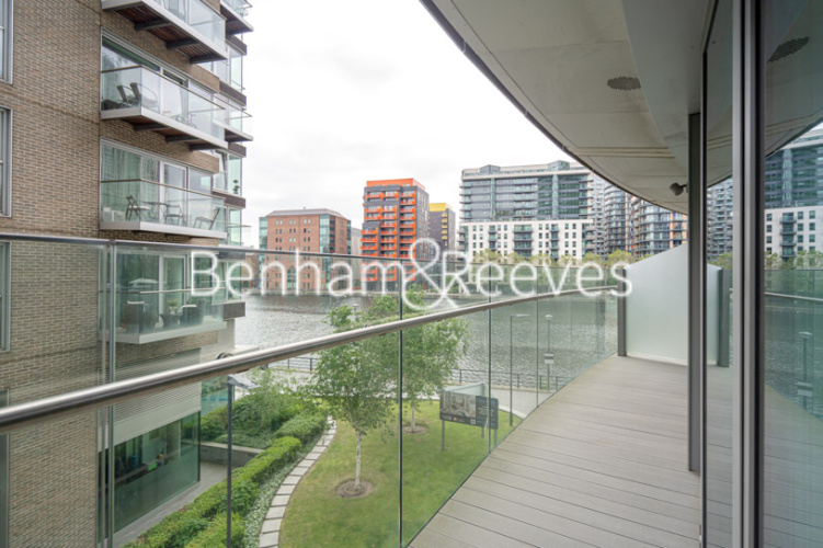 1  bedroom flat to rent in Arena tower, Crossharbour Plaza, E14-image 5