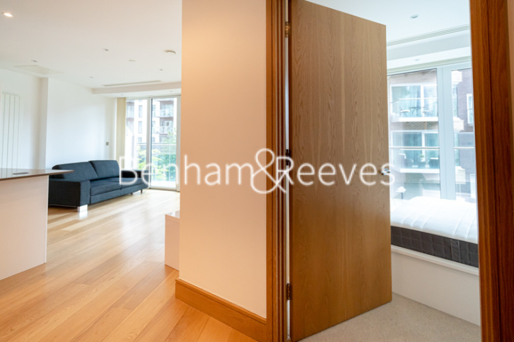1  bedroom flat to rent in Arena tower, Crossharbour Plaza, E14-image 12