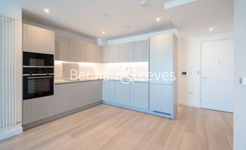 2  bedrooms flat to rent in Western Gateway, Royal Dock, E16-image 2