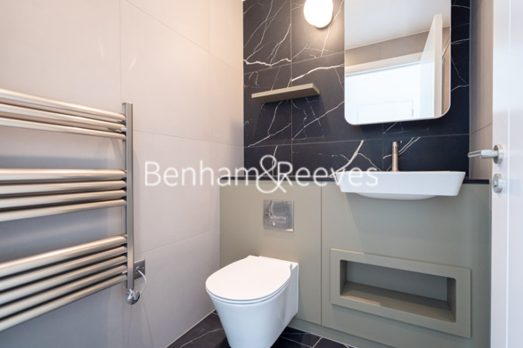 2  bedrooms flat to rent in Western Gateway, Royal Dock, E16-image 14