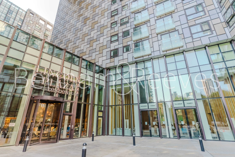 3  bedrooms flat to rent in Talisman Tower, Lincoln Plaza, E14-image 14