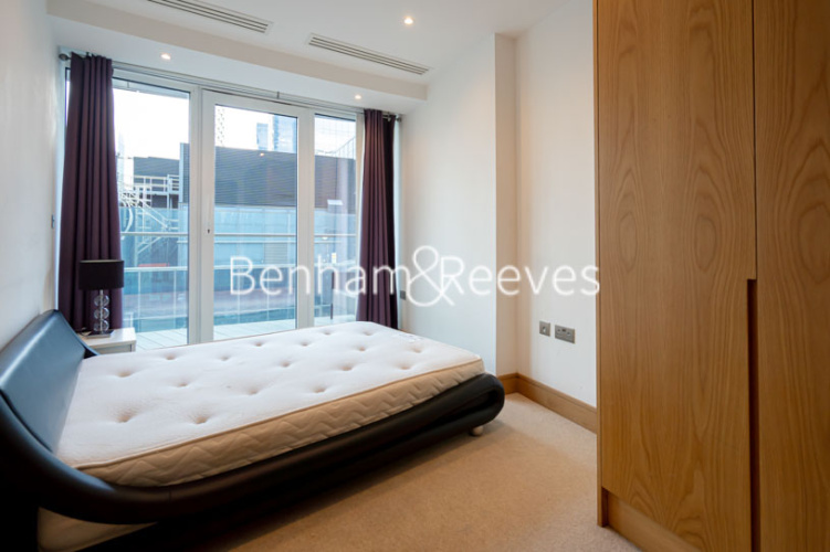 2  bedrooms flat to rent in Crossharbour Plaza, Canary Wharf, E14-image 3