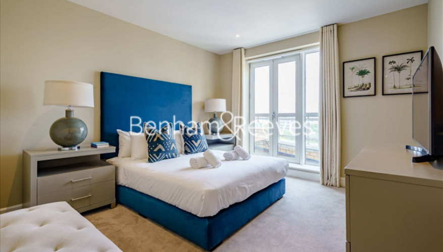 2  bedrooms flat to rent in Circus Apartment, Westferry Circus, E14-image 3