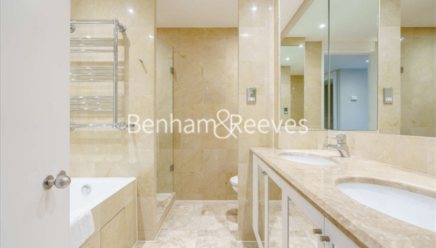 2  bedrooms flat to rent in Circus Apartment, Westferry Circus, E14-image 4