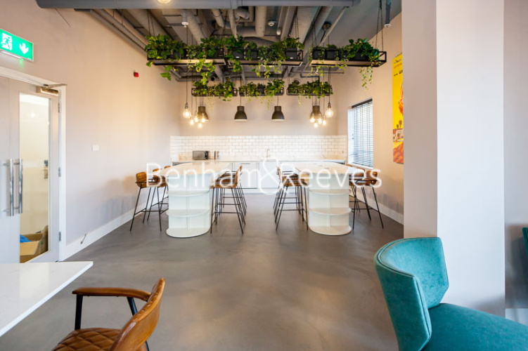 2  bedrooms flat to rent in Circus Apartment, Westferry Circus, E14-image 7