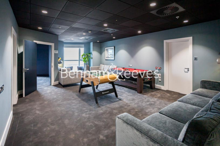 2  bedrooms flat to rent in Circus Apartment, Westferry Circus, E14-image 10