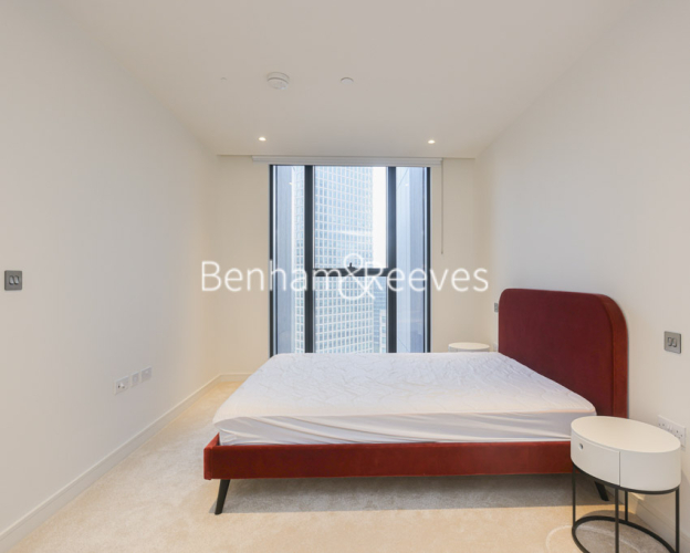 1  bedroom flat to rent in Marsh Wall, South Quay Plaza, E14-image 3