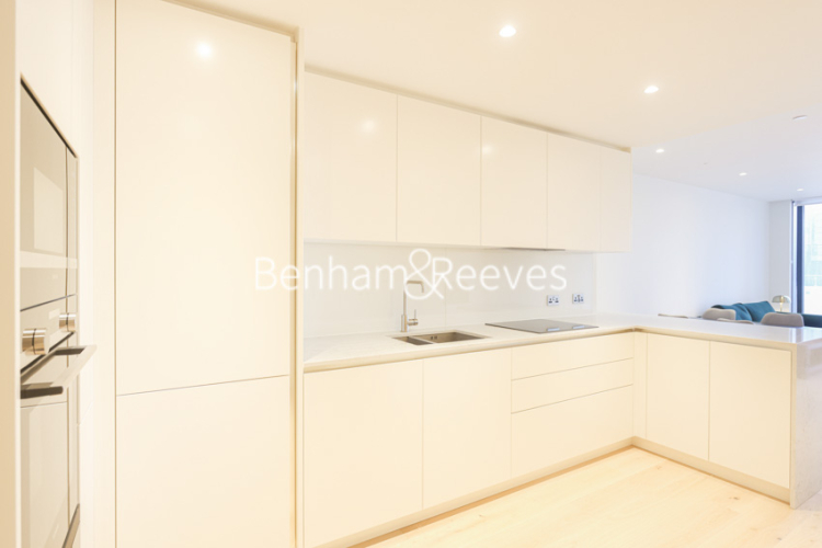 1 bedroom flat to rent in Marsh Wall, South Quay Plaza, E14-image 12