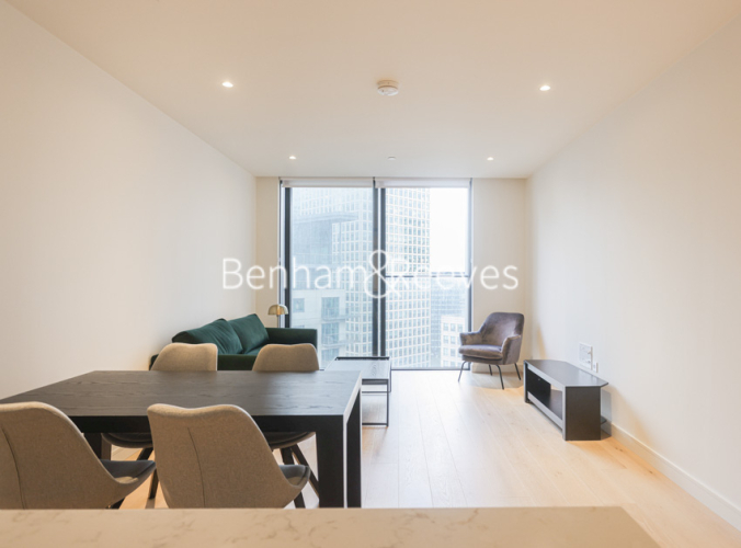 1 bedroom flat to rent in Marsh Wall, South Quay Plaza, E14-image 14