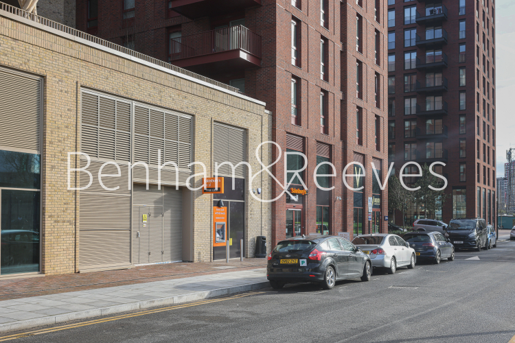 1  bedroom flat to rent in Hawser Lane, Canary Wharf, E14-image 12
