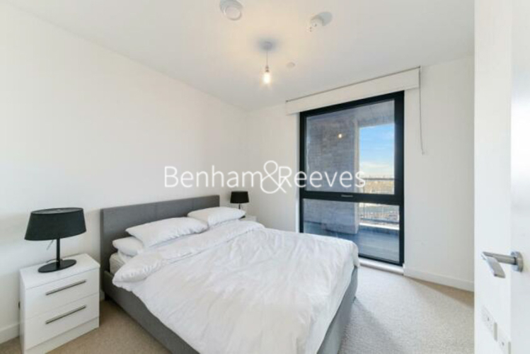 2  bedrooms flat to rent in Williamsburg Plaza ,Canary Wharf, E14-image 6