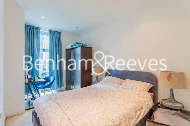 2  bedrooms flat to rent in South Quay Square, Canary Wharf, E14-image 3