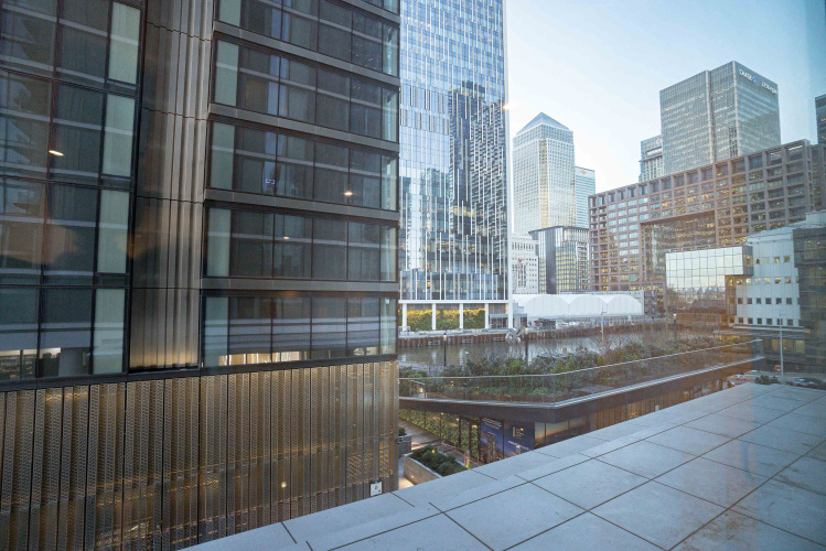 1  bedroom flat to rent in west tower, Canary Wharf, E14-image 9