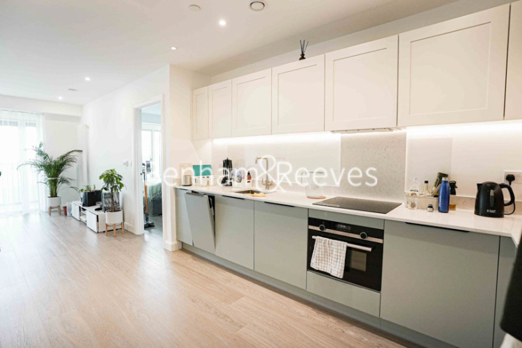 1  bedroom flat to rent in Royal Docks, Canary Wharf, E16-image 2