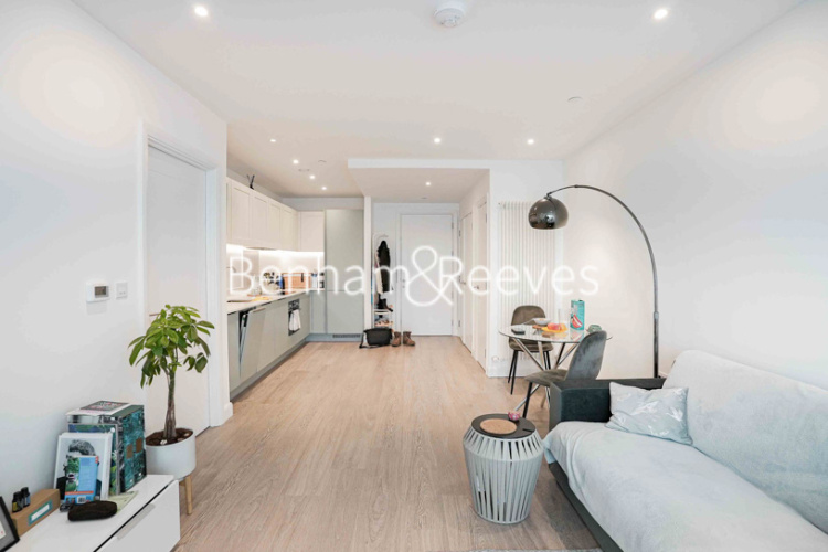 1  bedroom flat to rent in Royal Docks, Canary Wharf, E16-image 4