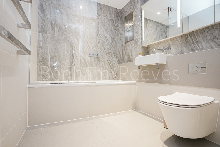 2  bedrooms flat to rent in Harcourt tower, South Quay Plaza, E14-image 6
