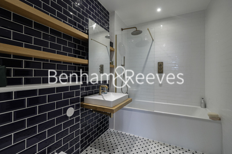 1  bedroom flat to rent in Goodluck Hope, Canning town, E14-image 4