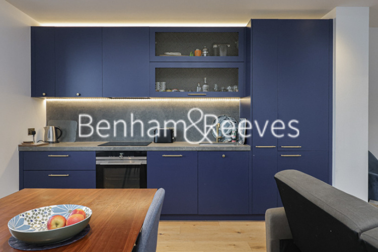 1  bedroom flat to rent in Goodluck Hope, Canning town, E14-image 8