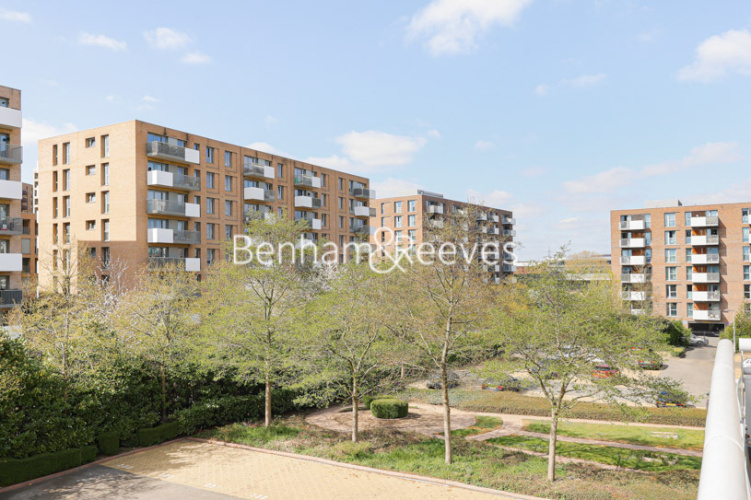 3  bedrooms flat to rent in Wards Wharf Approach, Pontoon Dock, E16-image 9
