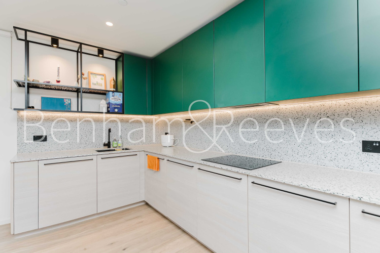 2  bedrooms flat to rent in Hawser Lane, Heron Wharf, E14-image 1