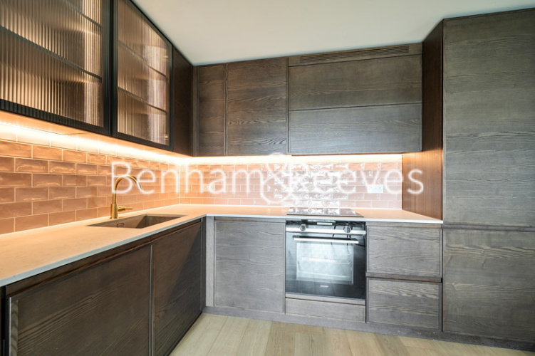 1  bedroom flat to rent in Riverscape Walk, Royal Wharf, E16-image 15