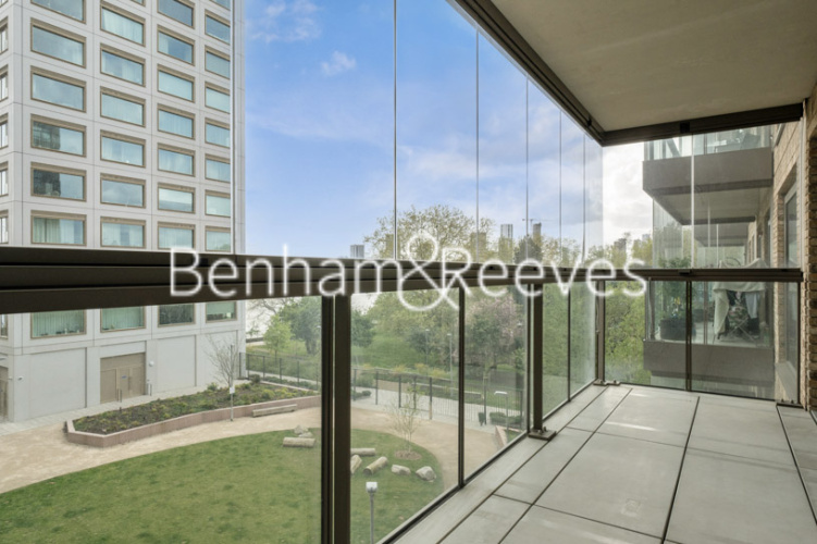 1  bedroom flat to rent in Riverscape Walk, Royal Wharf, E16-image 18