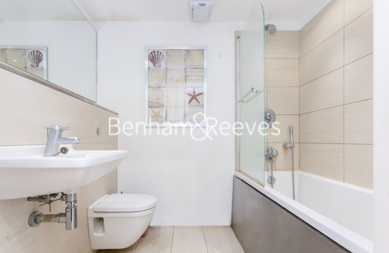 1  bedroom flat to rent in Aurora Building, Blackwall Way, E14-image 4