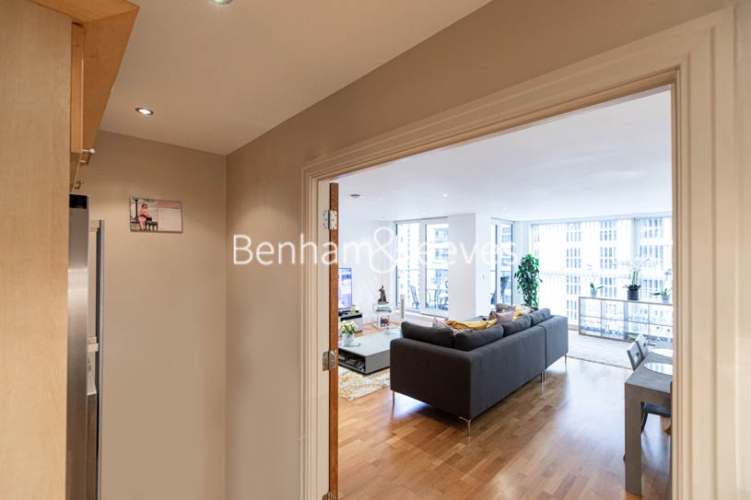 2 bedrooms flat to rent in Thames Point, The Boulevard, SW6-image 12