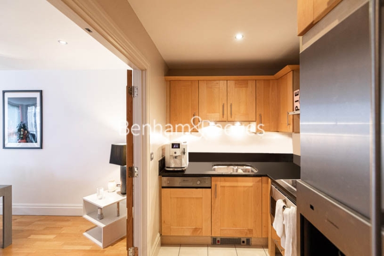 2 bedrooms flat to rent in Thames Point, The Boulevard, SW6-image 13