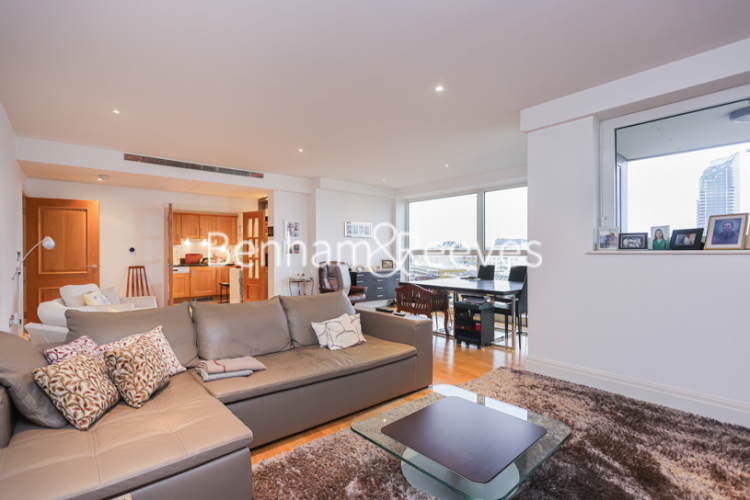 3 bedrooms flat to rent in The Boulevard, Imperial Wharf, SW6-image 1