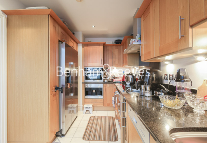 3 bedrooms flat to rent in The Boulevard, Imperial Wharf, SW6-image 9