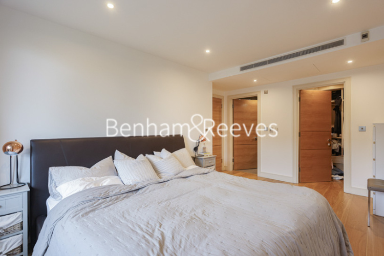 3  bedrooms flat to rent in Lensbury Avenue, Fulham, SW6-image 3