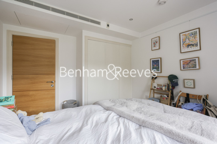 3  bedrooms flat to rent in Lensbury Avenue, Fulham, SW6-image 10