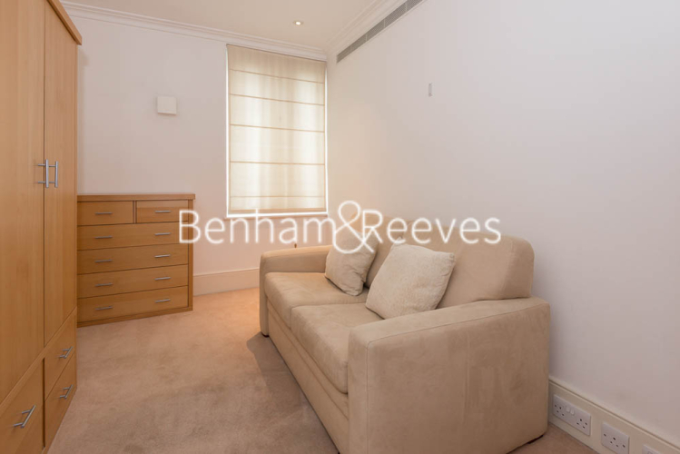 2  bedrooms flat to rent in Lucas House, Kings Chelsea, SW10-image 7