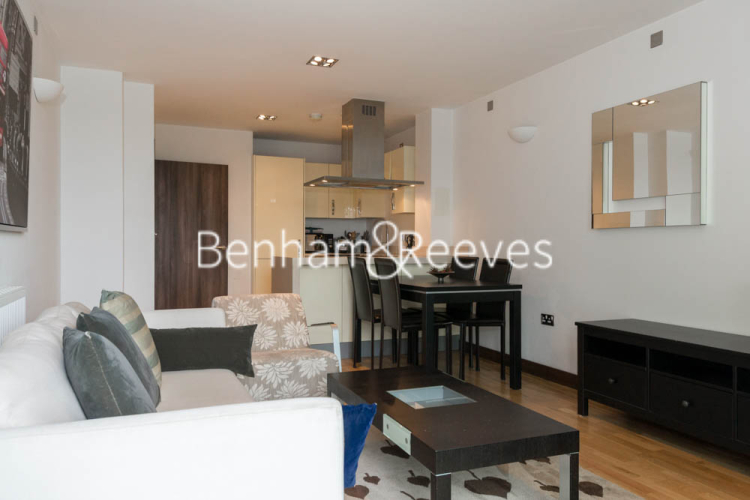 1  bedroom flat to rent in Bridges Court Road, Battersea, SW11-image 1