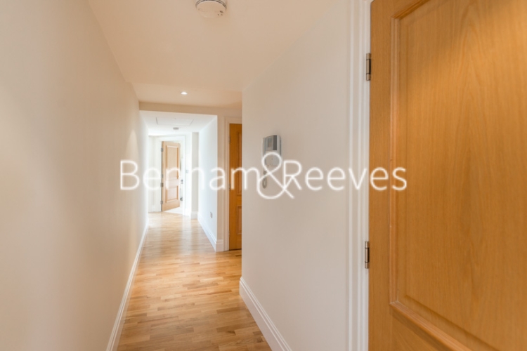 3 bedrooms flat to rent in The Boulevard, Fulham, SW6-image 9